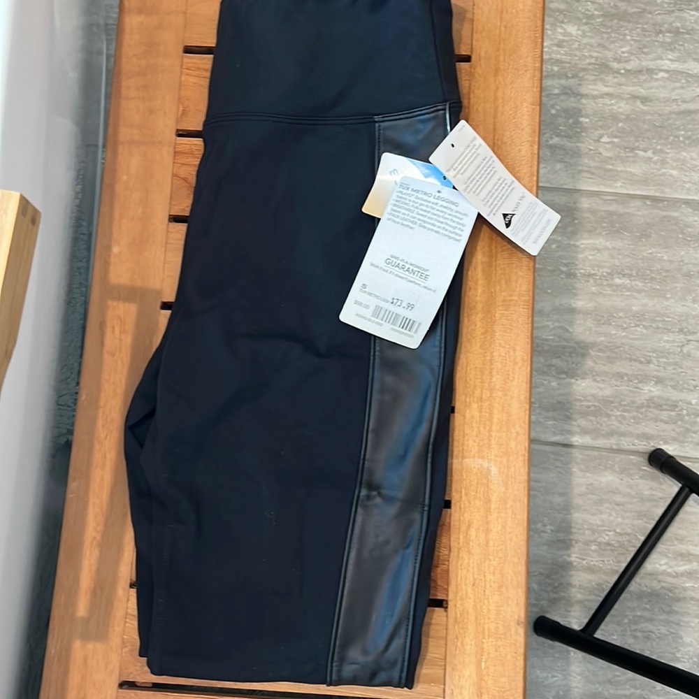 NWT athleta tux metro legging S